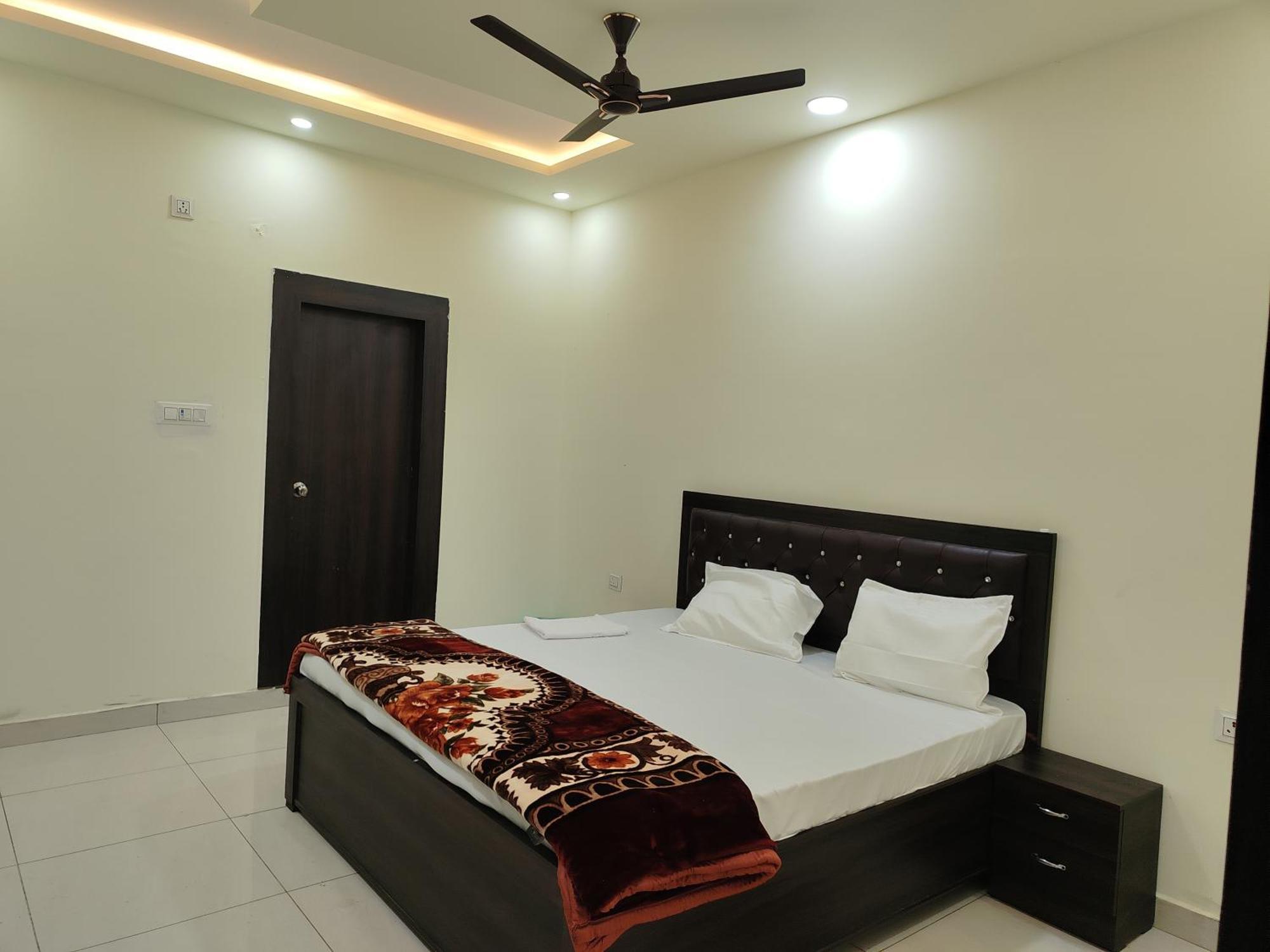 Hotel Dev International Khalilabad 外观 照片